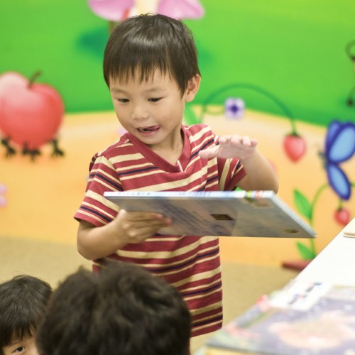 10 cách đã được chứng minh giúp trẻ đọc nhiều sách hơn (Ảnh: KooBits)
